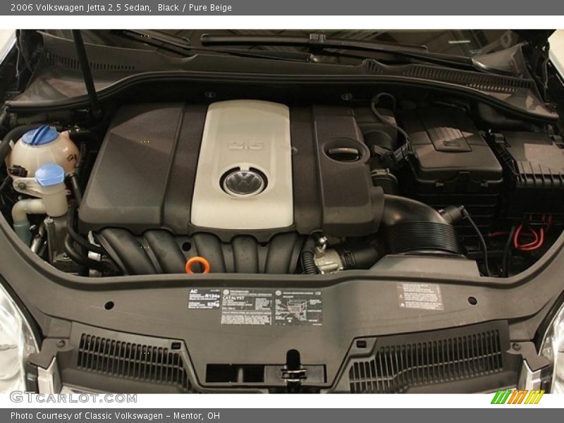Black / Pure Beige 2006 Volkswagen Jetta 2.5 Sedan