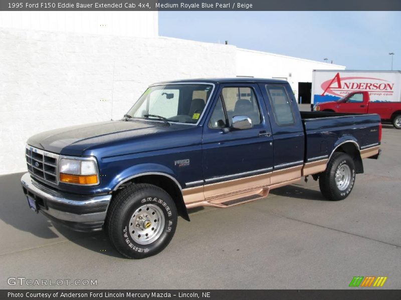 Front 3/4 View of 1995 F150 Eddie Bauer Extended Cab 4x4