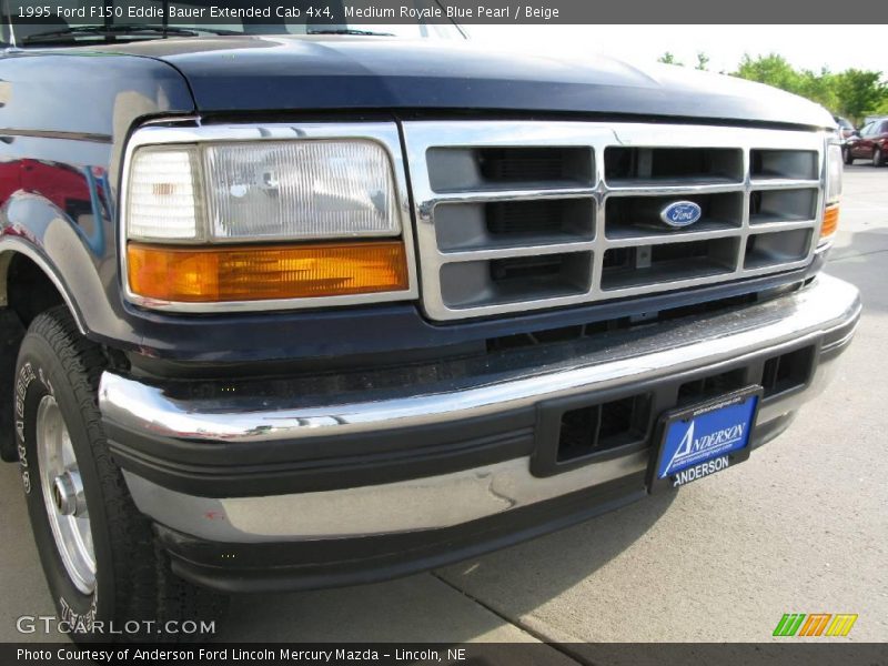 Medium Royale Blue Pearl / Beige 1995 Ford F150 Eddie Bauer Extended Cab 4x4