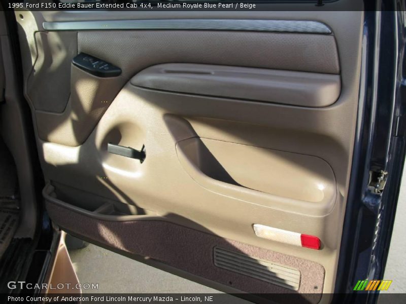 Medium Royale Blue Pearl / Beige 1995 Ford F150 Eddie Bauer Extended Cab 4x4