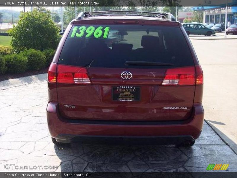 Salsa Red Pearl / Stone Gray 2004 Toyota Sienna XLE