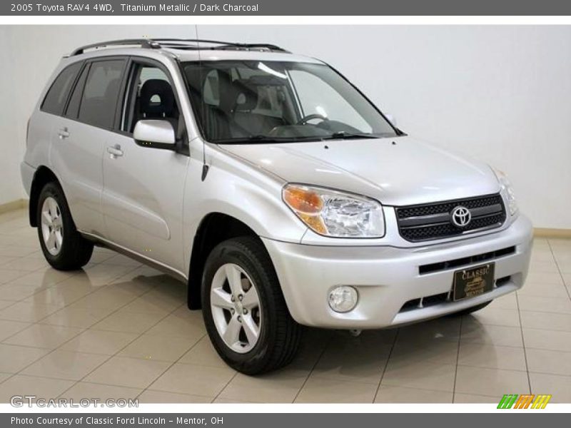 Titanium Metallic / Dark Charcoal 2005 Toyota RAV4 4WD