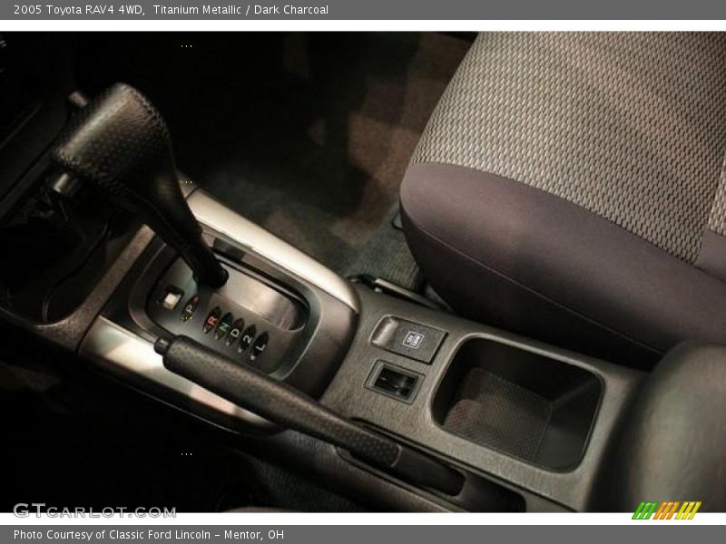 Titanium Metallic / Dark Charcoal 2005 Toyota RAV4 4WD