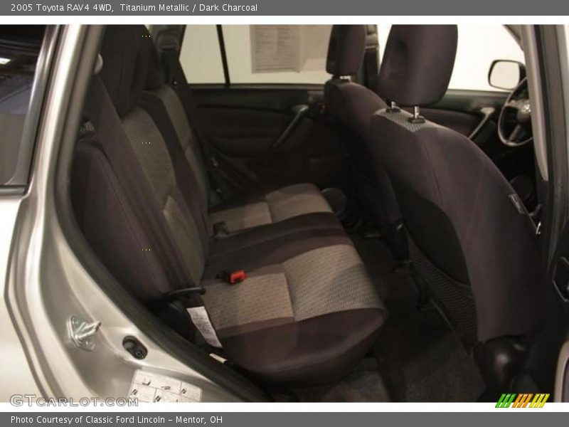 Titanium Metallic / Dark Charcoal 2005 Toyota RAV4 4WD
