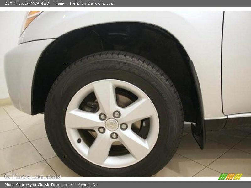 Titanium Metallic / Dark Charcoal 2005 Toyota RAV4 4WD