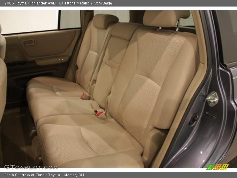 Bluestone Metallic / Ivory Beige 2006 Toyota Highlander 4WD