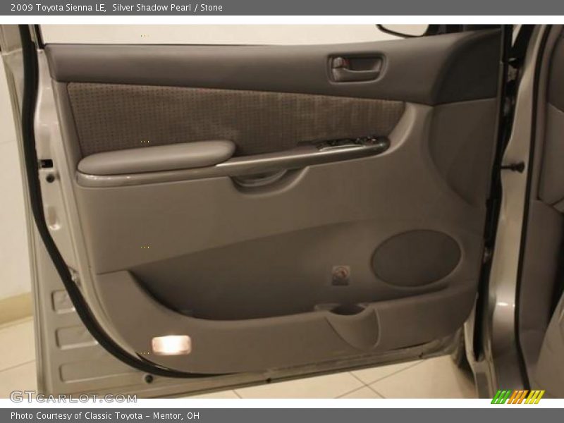 Silver Shadow Pearl / Stone 2009 Toyota Sienna LE