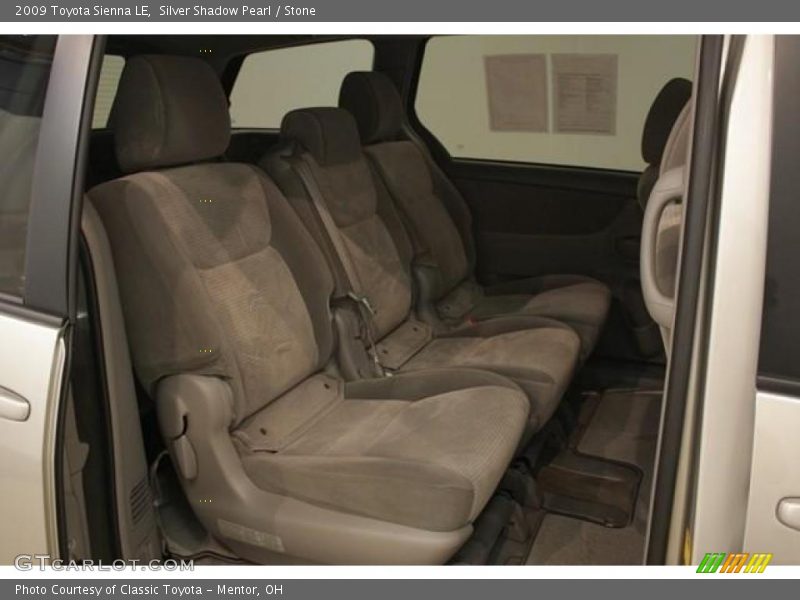 Silver Shadow Pearl / Stone 2009 Toyota Sienna LE