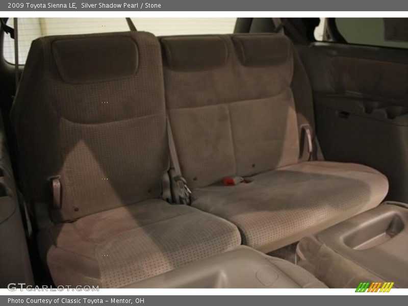 Silver Shadow Pearl / Stone 2009 Toyota Sienna LE