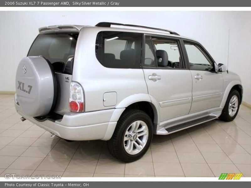 Silky Silver Metallic / Gray 2006 Suzuki XL7 7 Passenger AWD