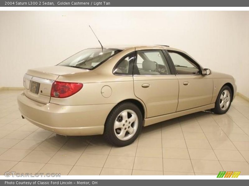 Golden Cashmere / Light Tan 2004 Saturn L300 2 Sedan