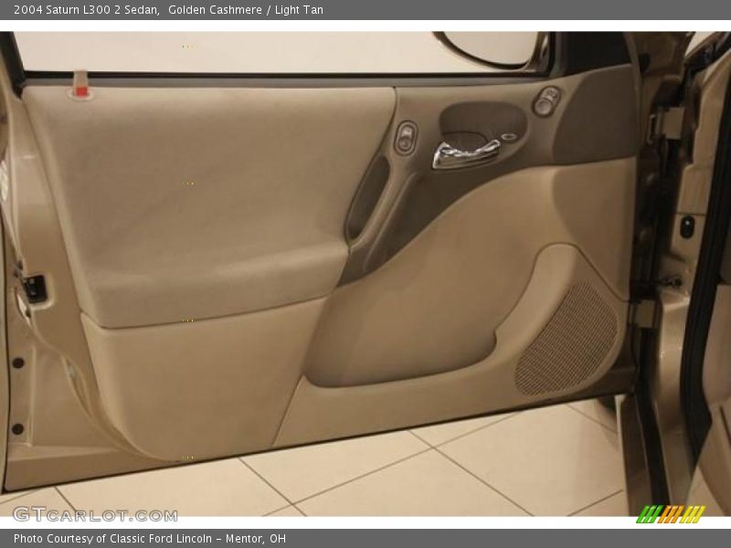 Golden Cashmere / Light Tan 2004 Saturn L300 2 Sedan