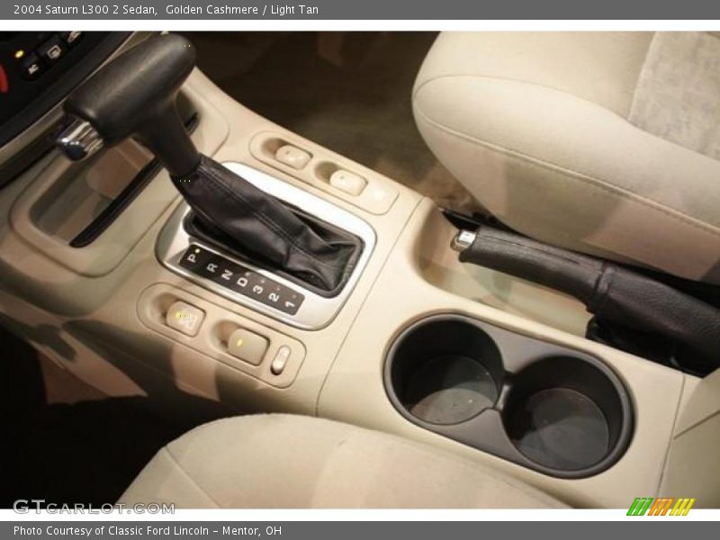 Golden Cashmere / Light Tan 2004 Saturn L300 2 Sedan