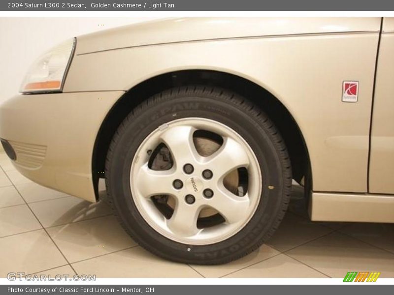 Golden Cashmere / Light Tan 2004 Saturn L300 2 Sedan