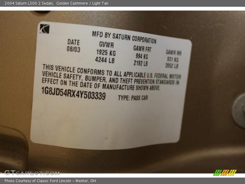 Golden Cashmere / Light Tan 2004 Saturn L300 2 Sedan