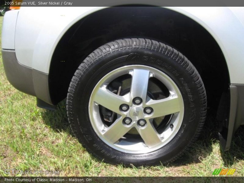 Silver Nickel / Gray 2005 Saturn VUE