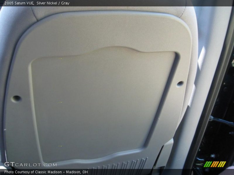 Silver Nickel / Gray 2005 Saturn VUE