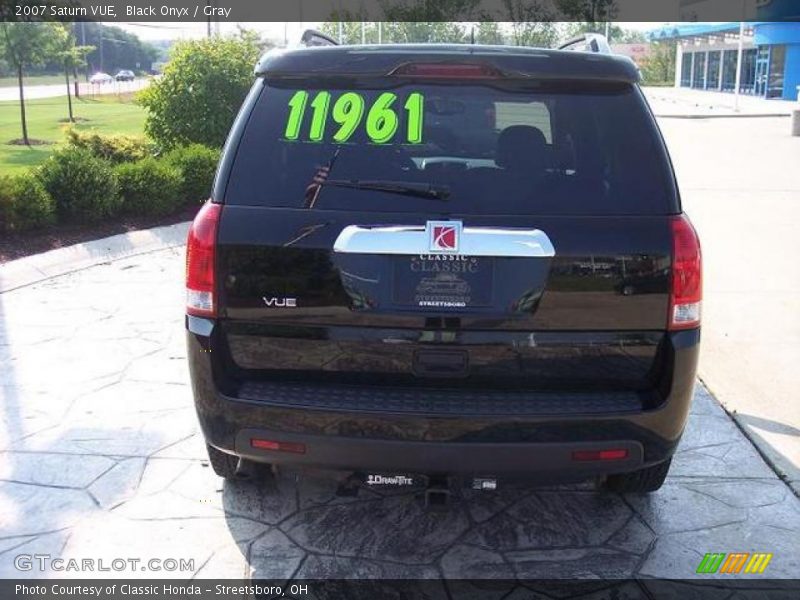 Black Onyx / Gray 2007 Saturn VUE