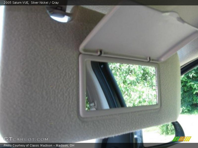 Silver Nickel / Gray 2005 Saturn VUE