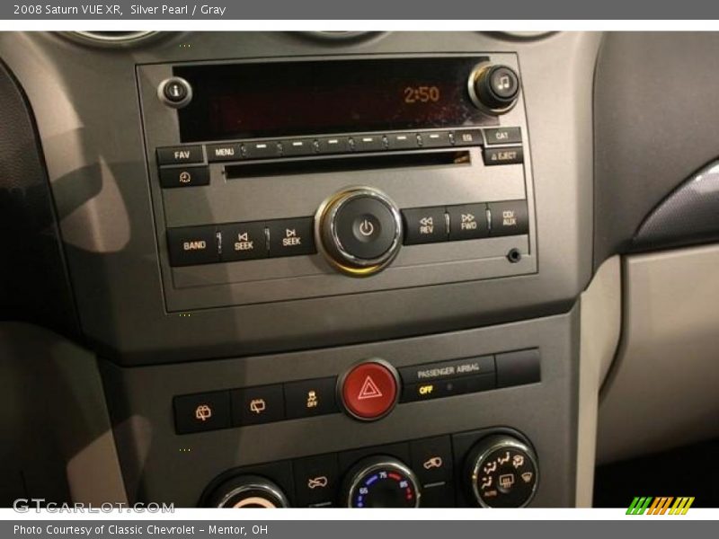 Silver Pearl / Gray 2008 Saturn VUE XR