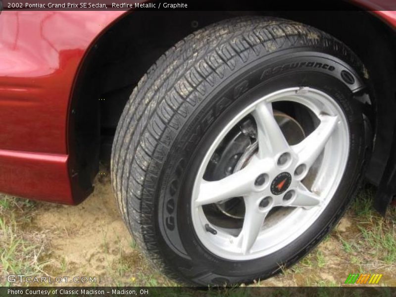 Redfire Metallic / Graphite 2002 Pontiac Grand Prix SE Sedan