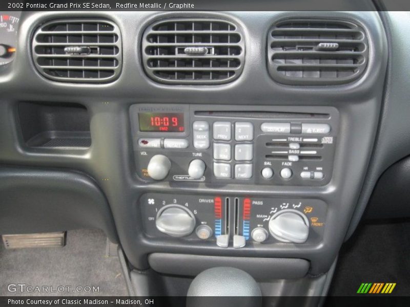 Redfire Metallic / Graphite 2002 Pontiac Grand Prix SE Sedan