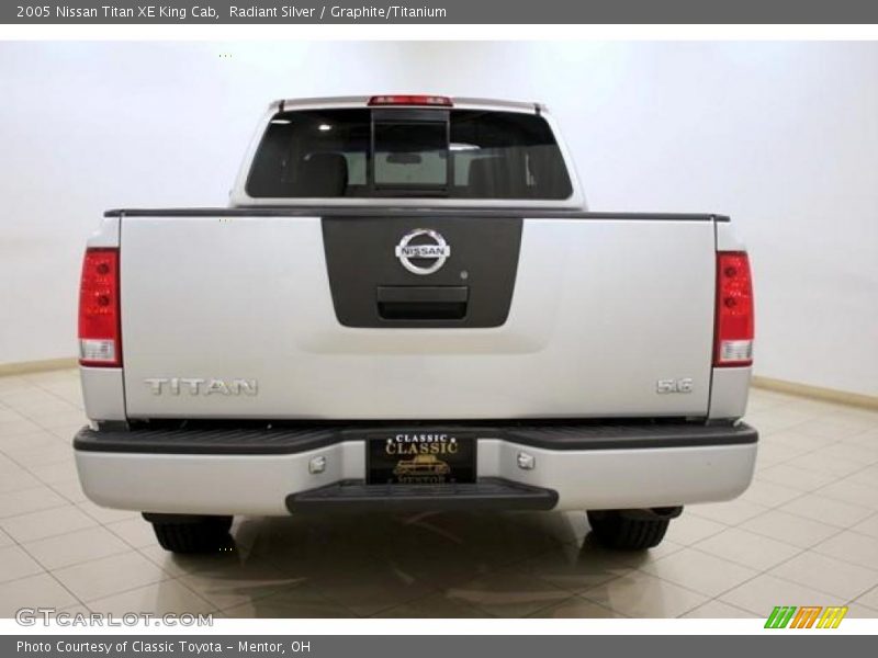 Radiant Silver / Graphite/Titanium 2005 Nissan Titan XE King Cab