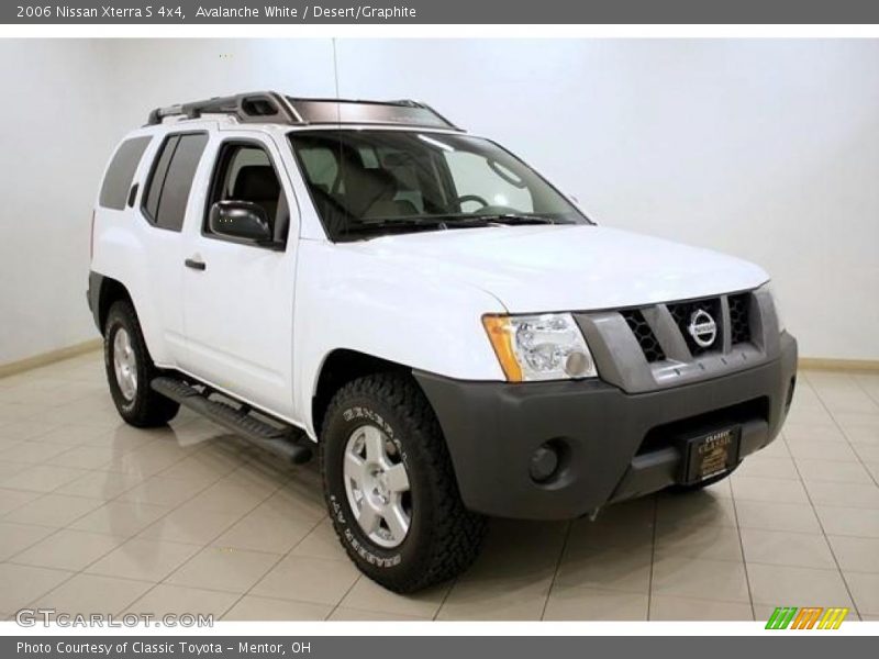 Avalanche White / Desert/Graphite 2006 Nissan Xterra S 4x4