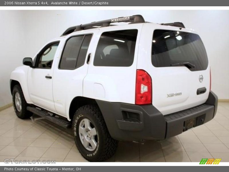 Avalanche White / Desert/Graphite 2006 Nissan Xterra S 4x4