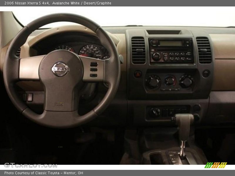 Avalanche White / Desert/Graphite 2006 Nissan Xterra S 4x4