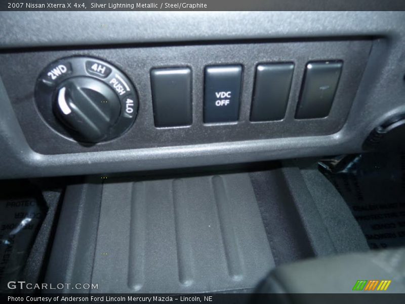 Silver Lightning Metallic / Steel/Graphite 2007 Nissan Xterra X 4x4