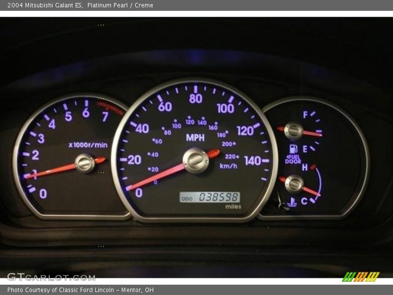 Platinum Pearl / Creme 2004 Mitsubishi Galant ES