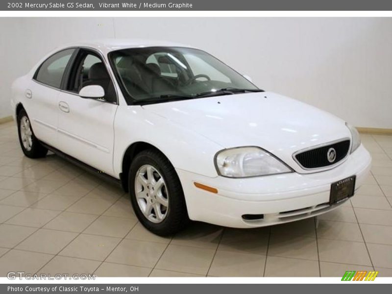 Vibrant White / Medium Graphite 2002 Mercury Sable GS Sedan