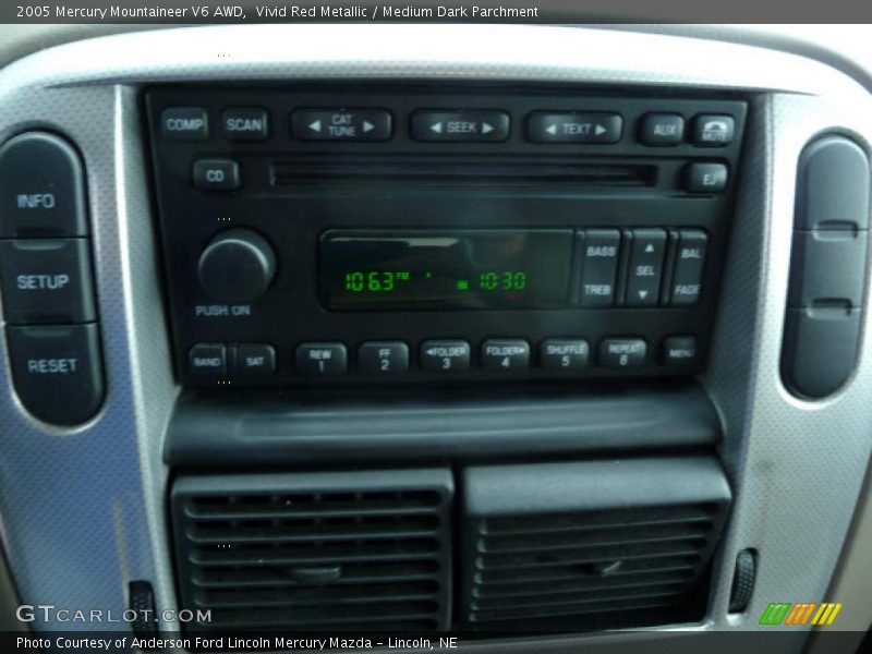 Vivid Red Metallic / Medium Dark Parchment 2005 Mercury Mountaineer V6 AWD