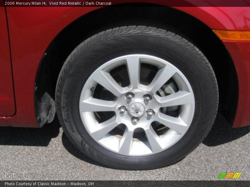 Vivid Red Metallic / Dark Charcoal 2006 Mercury Milan I4