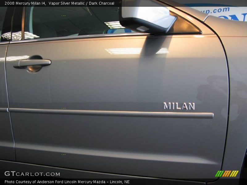 Vapor Silver Metallic / Dark Charcoal 2008 Mercury Milan I4