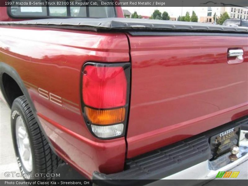 Electric Currant Red Metallic / Beige 1997 Mazda B-Series Truck B2300 SE Regular Cab