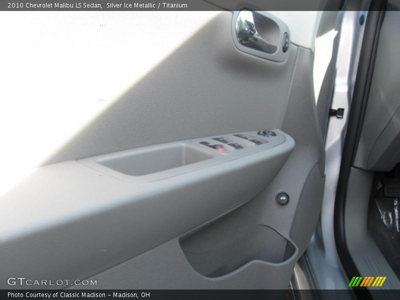 Silver Ice Metallic / Titanium 2010 Chevrolet Malibu LS Sedan