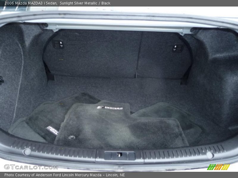 Sunlight Silver Metallic / Black 2006 Mazda MAZDA3 i Sedan