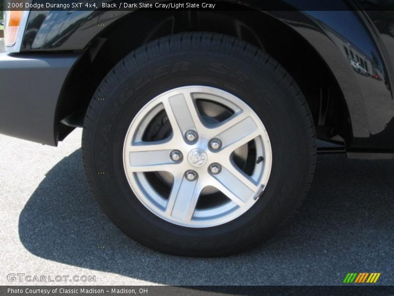 Black / Dark Slate Gray/Light Slate Gray 2006 Dodge Durango SXT 4x4