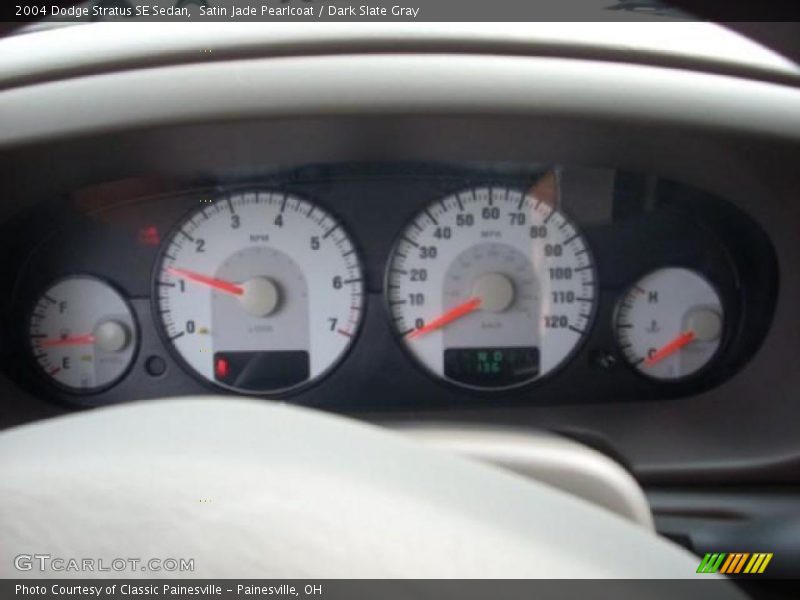 Satin Jade Pearlcoat / Dark Slate Gray 2004 Dodge Stratus SE Sedan