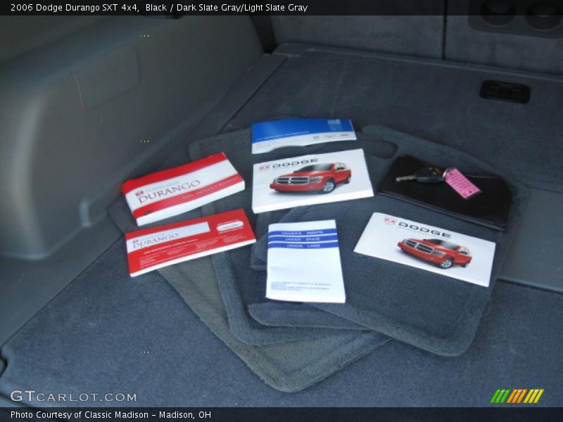 Black / Dark Slate Gray/Light Slate Gray 2006 Dodge Durango SXT 4x4