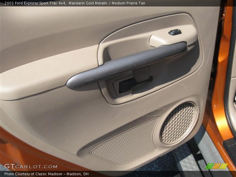 Mandarin Gold Metallic / Medium Prairie Tan 2001 Ford Explorer Sport Trac 4x4