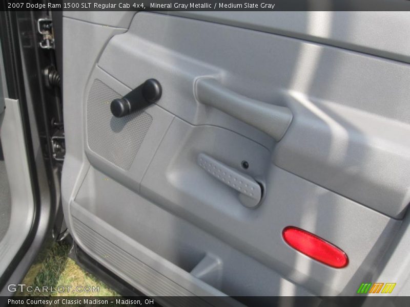 Mineral Gray Metallic / Medium Slate Gray 2007 Dodge Ram 1500 SLT Regular Cab 4x4