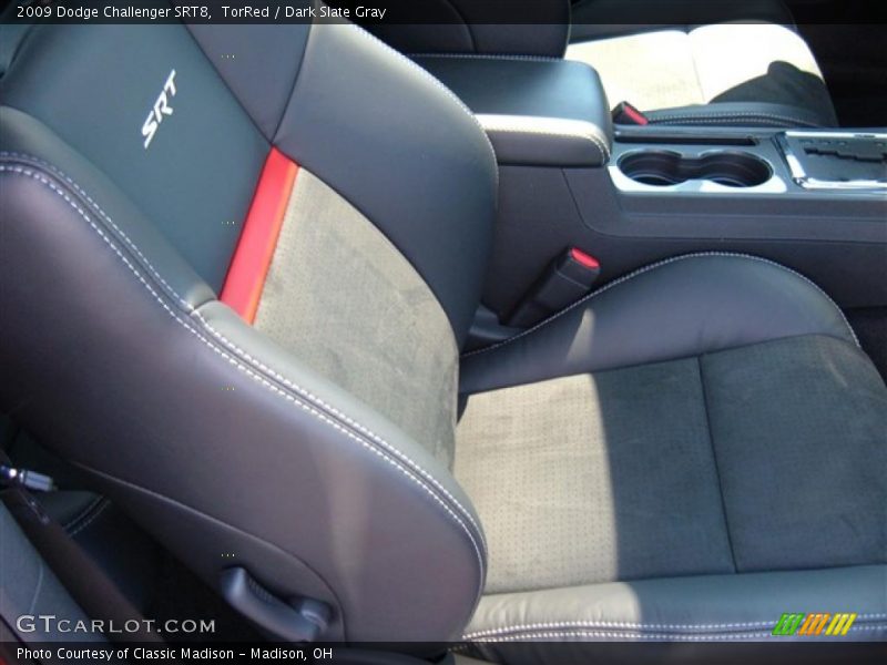 TorRed / Dark Slate Gray 2009 Dodge Challenger SRT8