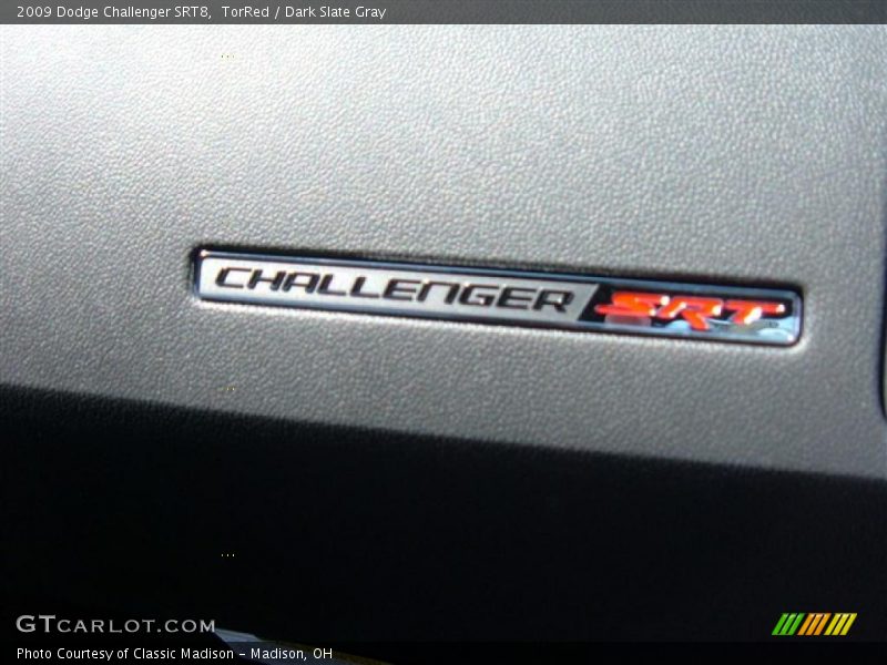 TorRed / Dark Slate Gray 2009 Dodge Challenger SRT8