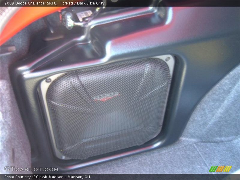 TorRed / Dark Slate Gray 2009 Dodge Challenger SRT8