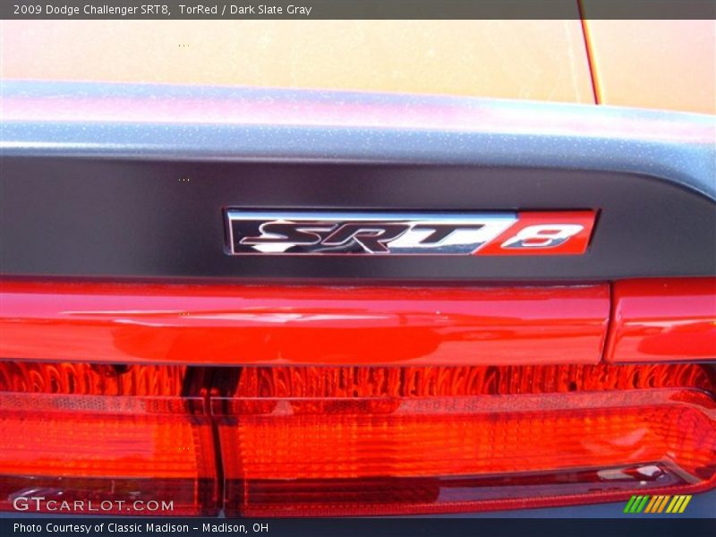 TorRed / Dark Slate Gray 2009 Dodge Challenger SRT8