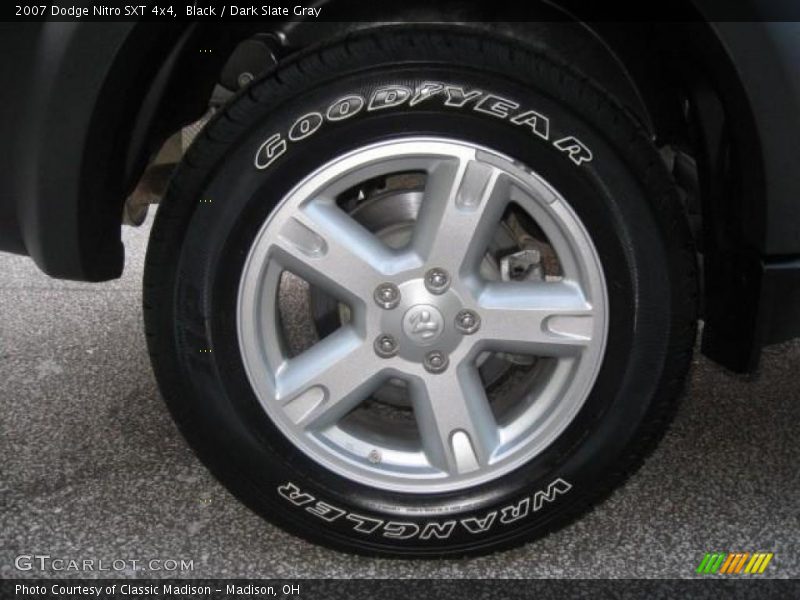 Black / Dark Slate Gray 2007 Dodge Nitro SXT 4x4