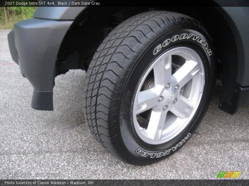 Black / Dark Slate Gray 2007 Dodge Nitro SXT 4x4